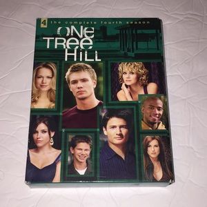 One tree hill season 4 DVD set